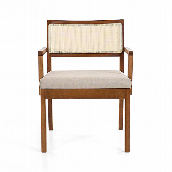 Silla poltrona de madera color almendra