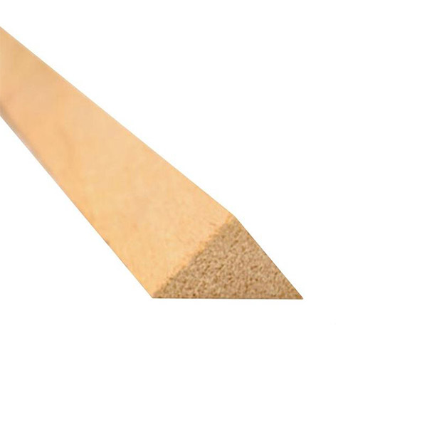 Moldura triangular de cedro espino de 1/2" x 7'