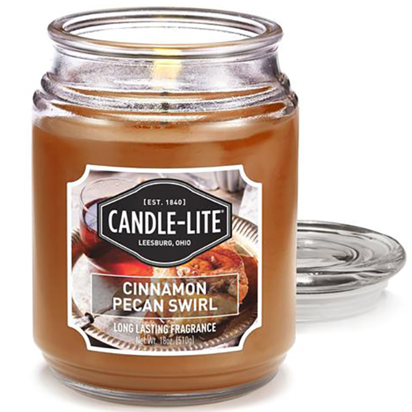 Vela de 18oz Essentials con aroma a Cinnamon pecan swirl